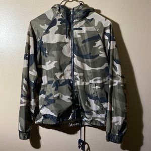 Shine star camouflage windbreaker size: M
